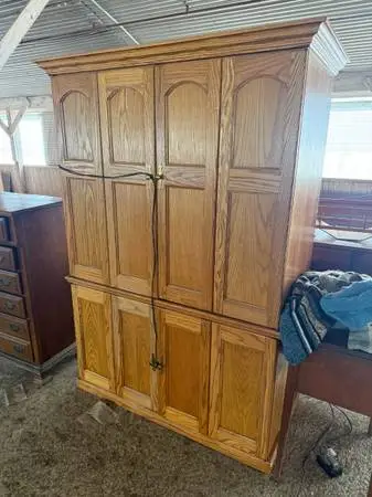Nice Solid Oak Computer Desk / Work Station