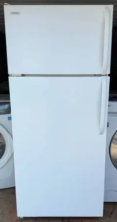 Tappan ~16 cu ft Top-Freezer Refrigerator — White