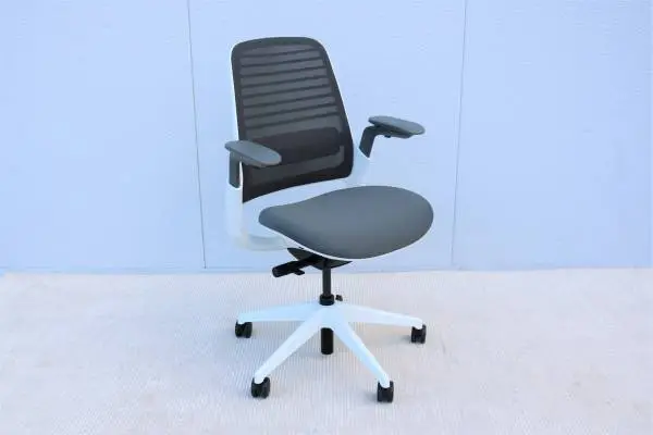Steelcase Series 1 Ergonomic Office Chair Fully Adjustable Brand New