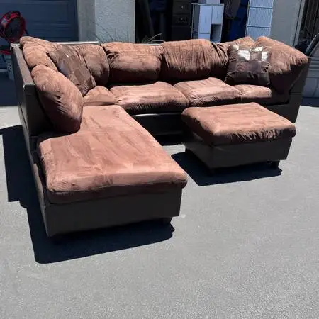 Microfiber & Leather Sectional Couch W/Ottoman