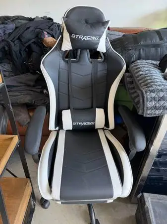 Gaming chair