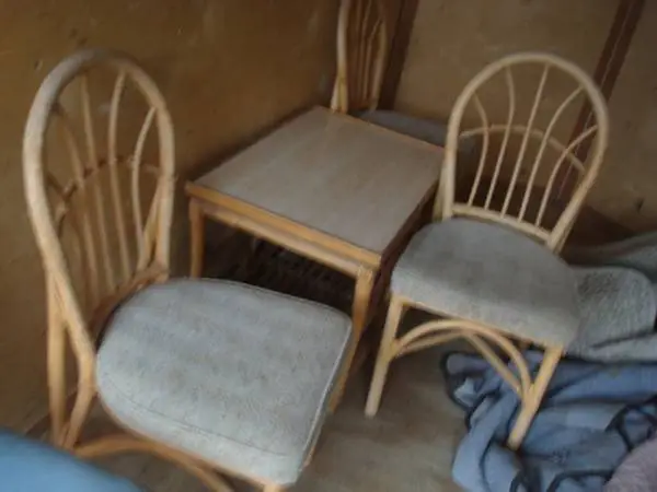 4pc ratton chairs, sm table