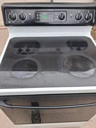 Electric glass top range