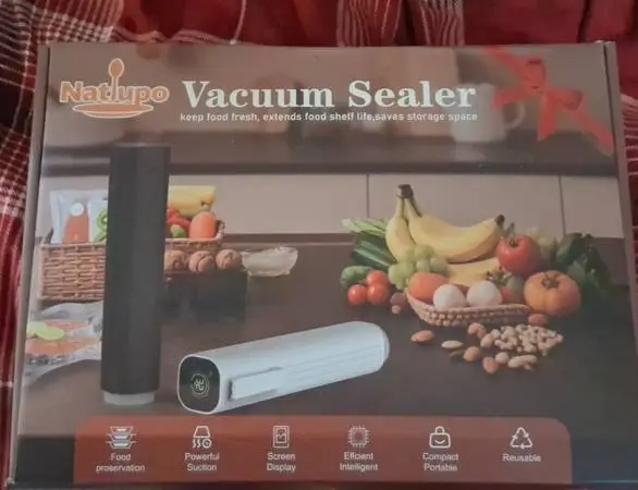 Natupo Compact Vacuum Sealer Never Used