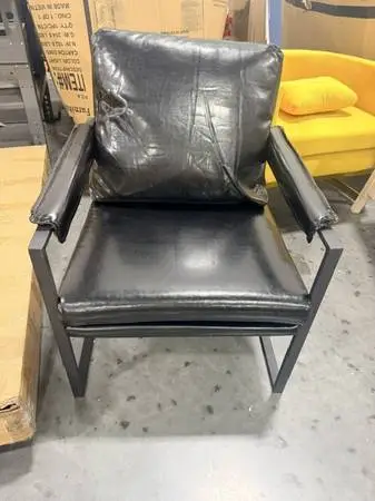 Art Leon Modern Black Faux Leather Accent Chair Brand New