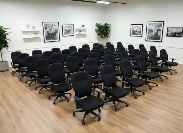 Teknion Office Chairs / Savera Task Chair | 100 Available