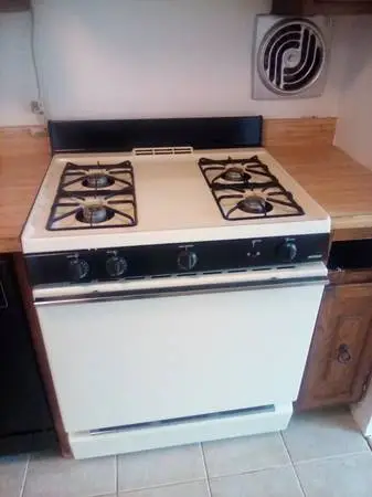 HOTPOINT STOVE FOR SALRE
