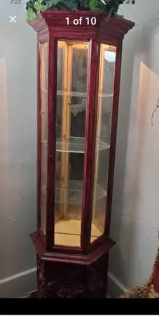 Vintage 3 Sided Ornaye Curio Cabinet Hollywood Regency
