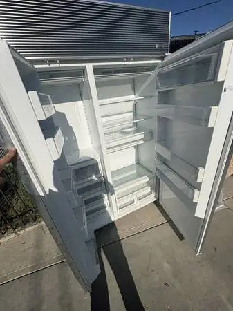 48 Sub zero Refrigerator, fridge 48 X 24 X 84