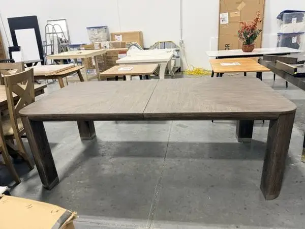 Hooker Furniture Modern Mink Mood Leg Dining Table With 1-24 Leaf