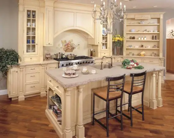 Rutt Traditional Kitchen Display for sale