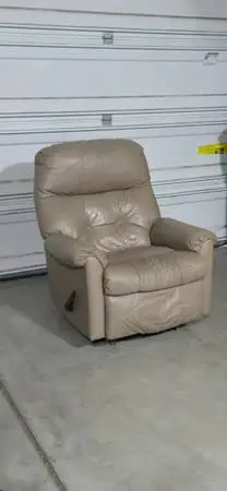 Rocker / Recliner Chair