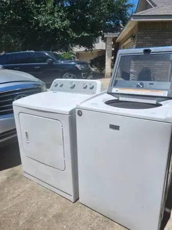 MAYTAG WASHER AND DRYER COMBO