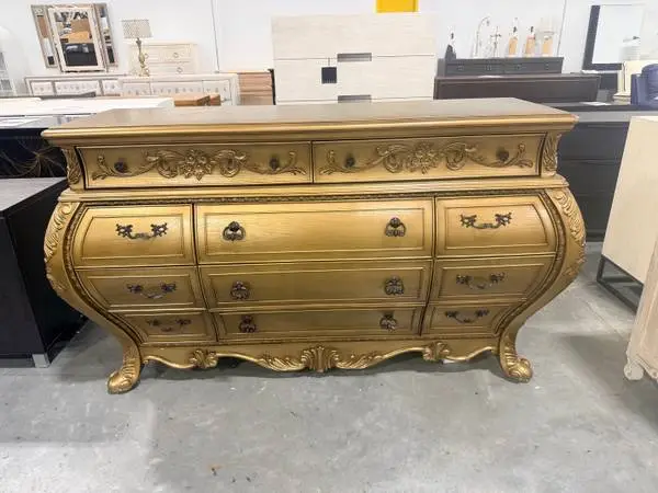 ACME Furniture 11 Drawer 73 Ragenardus Dresser Vintage Oak Gold