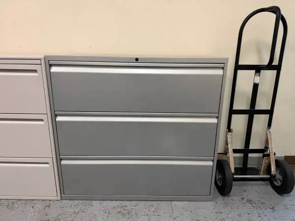 Knoll File Cabinet / Filing Cabinets | 6 Available