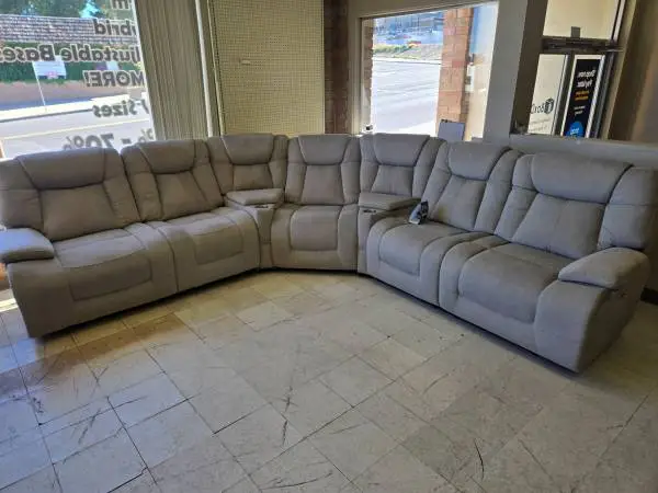 Beautiful reclining sectional -NEW