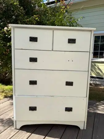 Dresser