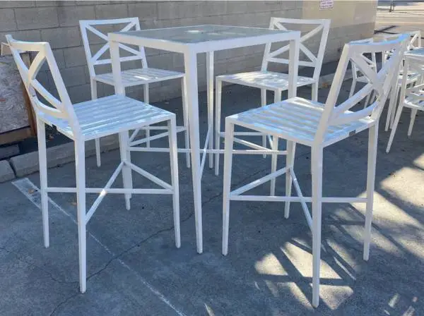 JANUS ET CIE BAR SET
