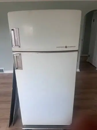 1953 ge refrigerator runs perfect art deco
