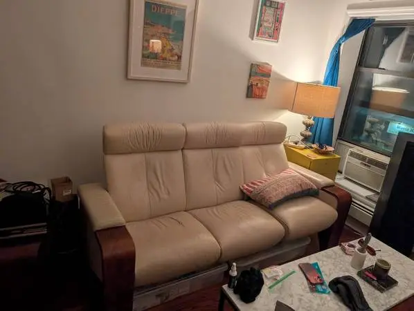 Stressless couch - 3 seater leather recliner