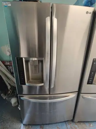 Refrigerator LG
