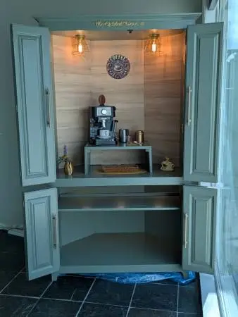 Custom Coffee / Tea / Beverage Bar - The Gilded Bean