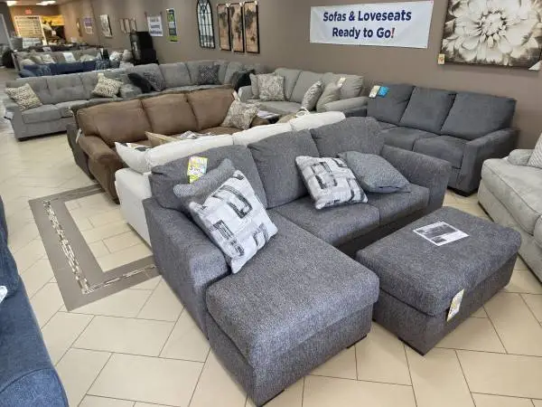 😎 Sectional Brand New - TAX FREE 😎