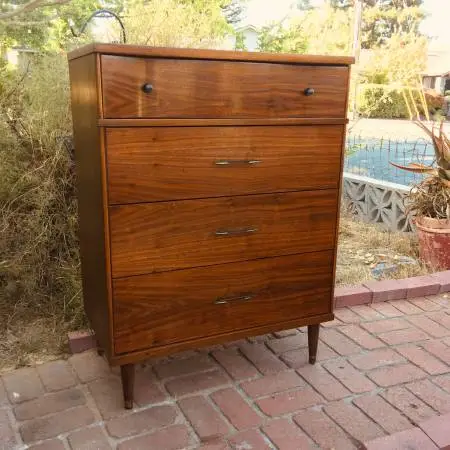 Excellent walnut top c1960 MCM Harmony House 4dr walnut Dresser READY