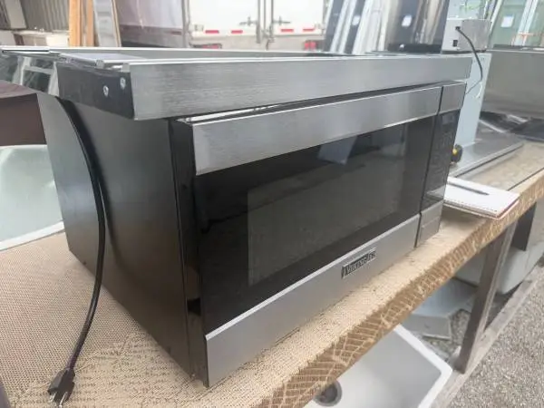 24W SS Viking Microwave Oven Countertop/Built In RDMOS201SS Used
