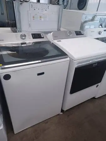 MAYTAG Washer and Dryer Match Set