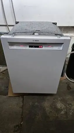 Bosch dishwasher *white