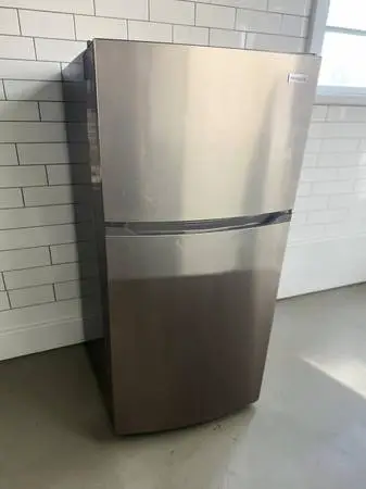 28” Stainless Frigidaire Refrigerator with Top Freezer
