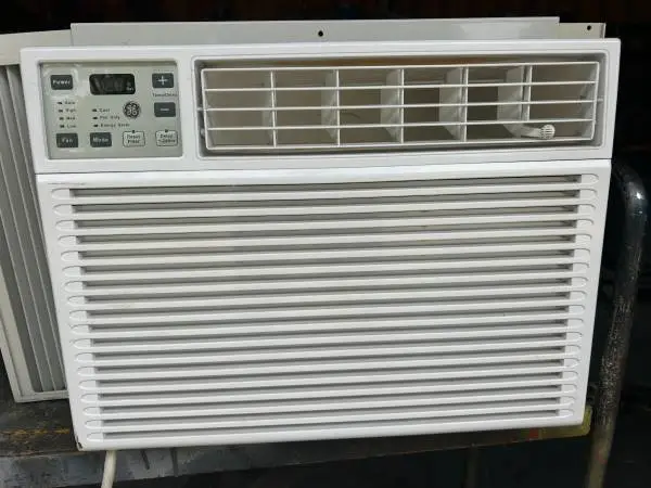 115 Volt 10,200 BTU Window Air Conditioner