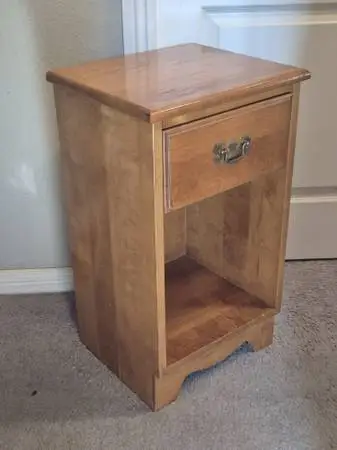 All Wood End Table/Night Stand, Maple Wood