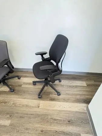 OFFICE FURNITURE LIQUIDATION – SAVE BIG ON PREMIUM OFFICE FURNITURE!