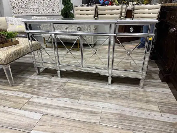 Nice credenza or Buffet