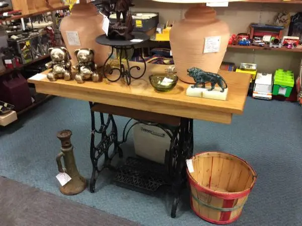 ELDRIDGE TREADLE SEWING MACHINE TABLE