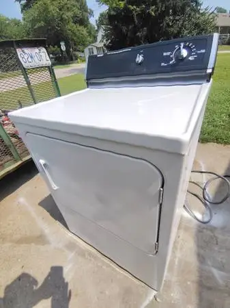 GE HOTPOINT SUPER CAPACITY ELECTRIC DRYER.