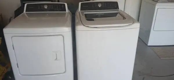 Frigidaire Washer & Dryer Set