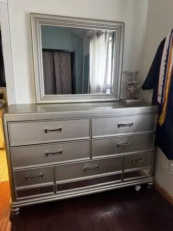 King size bedroom set