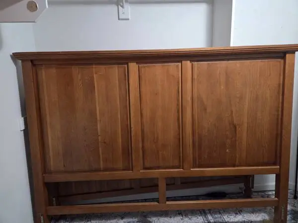 King size oak bed