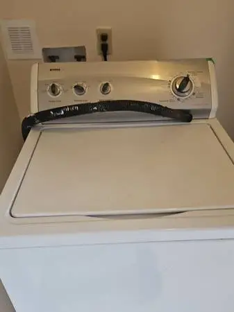 Washer and dryer set 275$