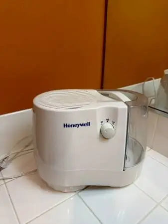 Honeywell cool moisture humidifier