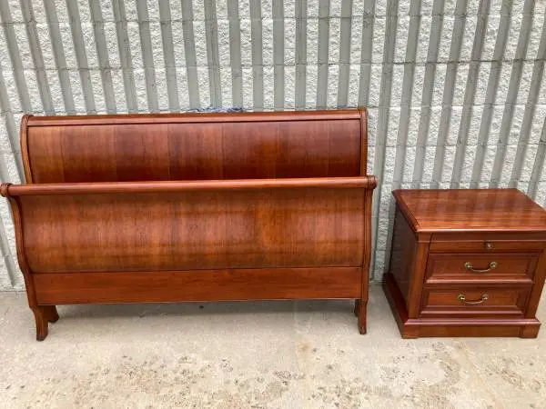 Queen size Ethan Allen sleigh style bed frame and nightstand
