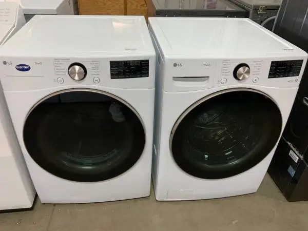 **LG WHITE FRONT LOAD, ELECTRIC WASHER DRYER SET**ON SALE NOW**