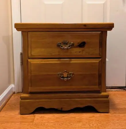 Solid Pine 2 Drawer Nightstand