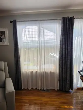 Curtains black out