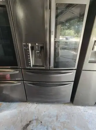 Refrigerator LG
