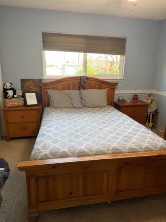 Queen bedroom set