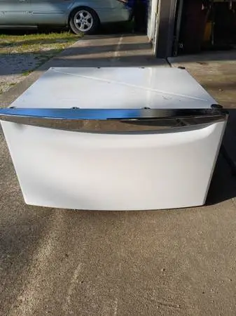 Pedestal for Front Load Washer and Dryer with Storage